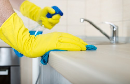 Cleaner Clapham service supporting tidy and well-maintained interiors